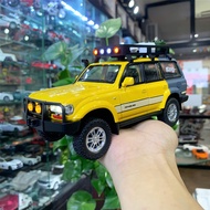 Mô hình xe Toyota Land Cruiser LC80 full kính tỉ lệ 1:24 Chezhi