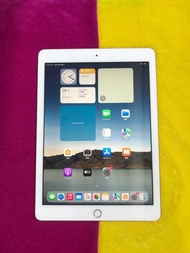 iPad 6 128GB WiFi Gold , 92% Battery Health , HK Version