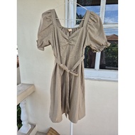 Forwarding A Dress From The Shop with it store