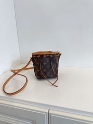 LV nano noe抽绳水桶包 21年