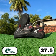 Nepa Turbo 37.5 rock climbing shoes