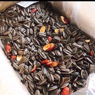 500g Caramel Flavored Sunflower Seeds, Walnuts, Red Apple, Coconut, New Date