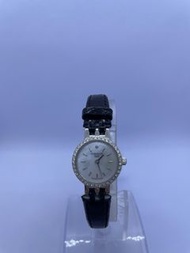 TISSOT 天梭表的 Lovely 樂愛系列時尚鑲鑽女錶