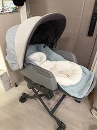 Combi bedi long 安撫餐搖椅 (手動版) 餐椅