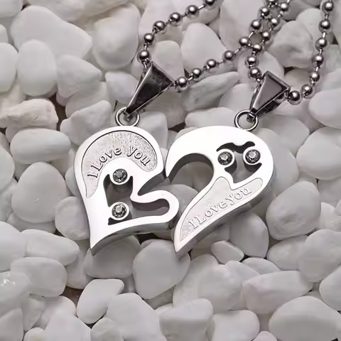 2 Piece Set Fashion Best Friend Couple Pendant Necklace Broken Heart Women Men Gift Friendship Jewel