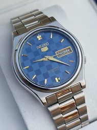 นาฬิกา Seiko 5​ Automatic กลไกลระบบเครื่อง 7009 หน้า​นำเงินตรงหมากรุก