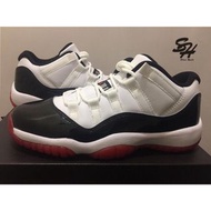 AIR JORDAN 11 RETRO LOW 白黑紅 男 AV2187-160 女 528896-160
