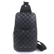 全新未使用商品 ▼LOUIS VUITTONN40097 Damier Infini Avenue 斜背包 皮革單肩包 瑪瑙黑 霧面銀色五金配件 附原廠盒子與防塵袋 法國製造 男士
