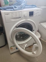 Whirlpool 7kg 洗衣機  440mm 闊 超慳位 意大利製造（需8月29日- 9月10日前 搬走）