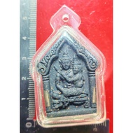 Khunpean lang yiper
坤平 背后 男依霸

Luang phor key

Wat see lum yong

佛历be 2551