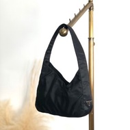 【日本直送 名牌中古包】PRADA 普拉達 側肩包 黑色 尼龍 不對稱 小包 vintage 古董 7tpj3r