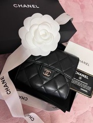 Chanel Wallet 黑銀經典classic  羊皮銀包