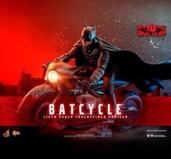 Hot toys batcycle (MMS 642)