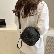 Adidas-愛迪達 單肩包斜挎包新款純色經典三葉草小背包零錢包卡包