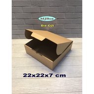 Cardboard box 22x22x7 cm Diecut box