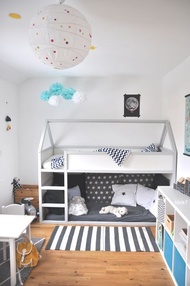 Loft bed/bunk bed