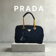 ‼️年中慶降價‼️創新低價只到6/21🎁【8成新】㊣✨PRADA✨普拉達 深藍色 帆布 皮革 菱格紋 衍縫 鍊帶 波士頓包 旅行袋 手提包 肩背包 /二手包/二手精品🌳二手樹屋🌳