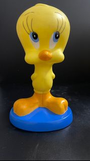 華納樂一通 2000年 tweety 崔弟 硬膠玩偶 賣現狀 高30厘米