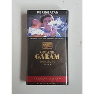 ROKOK GUDANG GARAM SIGNATURE