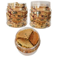 kuih kapit chiken floss seaweed (chinise taste)