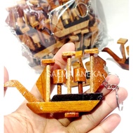 GANTUNGAN SOUVENIR MINIATURE WOODEN SHIP KEYCHAIN