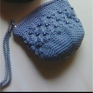 Knitted coin purse with beads