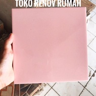 keramik 20x20 pink polos (glossy)/ keramik pink polos/ keramik dinding
