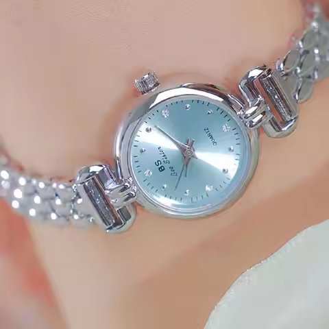 2024 New Luxury Ice Blue Silver Watch Bracelet Women's Watch Exquisite Small Dial Waterproof Simple 