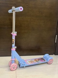 Japan Disney Frozen scooter 日版迪士尼滑板車