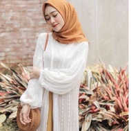PAKAIAN WANITA MUSLIMAH OUTER CARDIGAN PUTIH BAHAN BROKAT LENGAN PANJANG