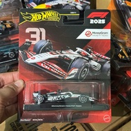 HOT WHEELS PREMIUM: F1 2025-MONEYGRAM HAAS F1 TEAM [31]