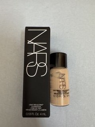 NARS 粉底液