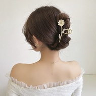 [HC Store] Korean style cute chrysanthemum-shaped metal hairpin
