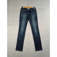 uniqlo size 58.5 cm Low-Waist Skinny Jeans New Condition Waist 22-23 Hips 32 To 34 Length 37 Inches