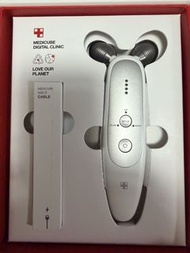 Medicube AGE-R Derma EMS Shot 美容儀