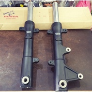>>READY STOK<< HONDA RS150 V1 V2 FRONT FORK SET FORK DEPAN 100% ORIGINAL HONDA