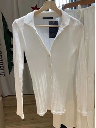 เสื้อยืดคอกลมแขนยาวทรงสลิมฟิตสำหรับผู้หญิง OOTD BM เสื้อคาร์ดิแกนเปิดไหล่คอโปโลสีขาวใหม่ 100% ผ้าฝ้า