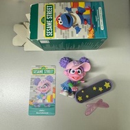 Pop Mart x Sesame Street 盲盒 芝麻街 Abby