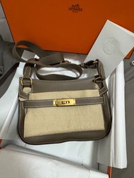 全新正貨 HERMÈS Jypsiere Mini shoulder bag in Etoupe evercolour leather with Gold hardware