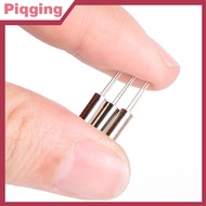 Piqging 20Pcs 32.768KHz 32768HZ Crystal Oscillator 2 x 6mm  TH