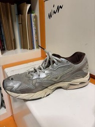 Mizuno wave rider 10