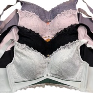 Plus size Bra 40CD-46CD Tiada Dawai Latex Bra Lace Span Lembut Seamless Bra Tali Adjustable