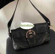 Coach中古全牛皮黑色腋下包 Shoulder Bag