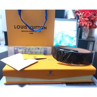 LV Belt Fashion Men's And Women's Belts. The Real Work Is Definitely As Shown In The Picture. Comes 