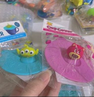 日本三眼仔勞蘇矽膠杯蓋杯。擺設Toy Story 3。草莓熊Toy  Story 三眼仔反斗奇兵 toy story 玩具總動員Disney東京迪士尼限定