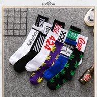 ✨✨ [Ready Stock] 1 Pair High Quality Fashion Sock Casual Sock Mid Crew Sock 3003-Series2