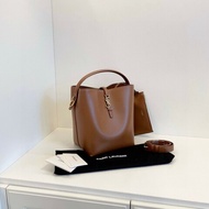 YSL聖羅蘭 Le37 Bucket新款水桶包 浪漫秋色🍂焦糖色光面牛皮金扣 中號 手提包