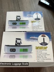 Electronic luggage scale