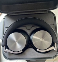 Bang & Olufsen Beoplay H95 耳機