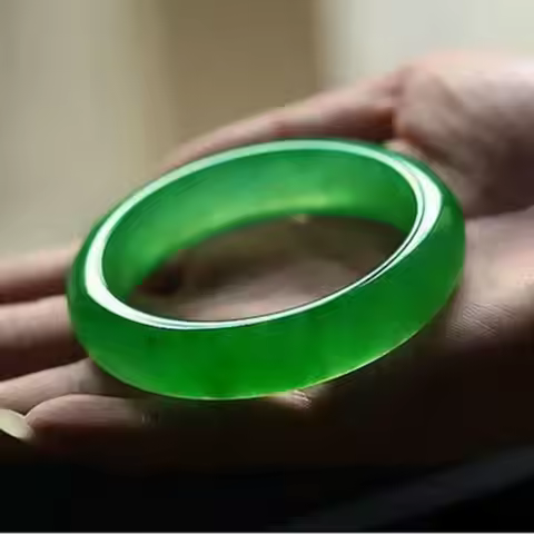 Chinese Exquisite round green Jade Bangle